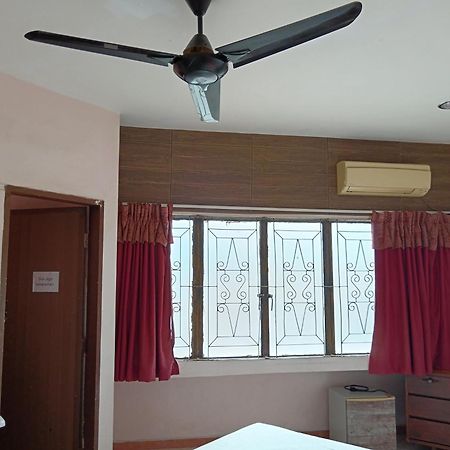 New Budget Inn Hotel Chukai Екстериор снимка