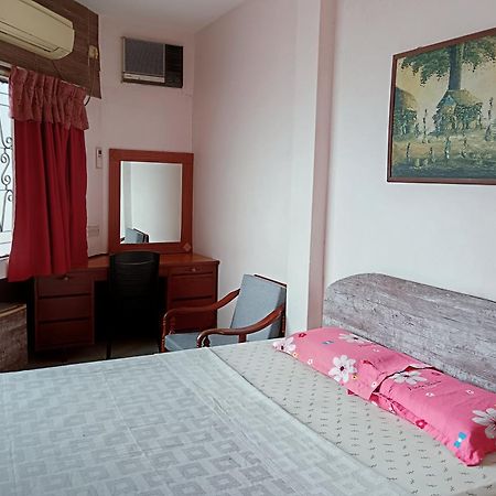 New Budget Inn Hotel Chukai Екстериор снимка