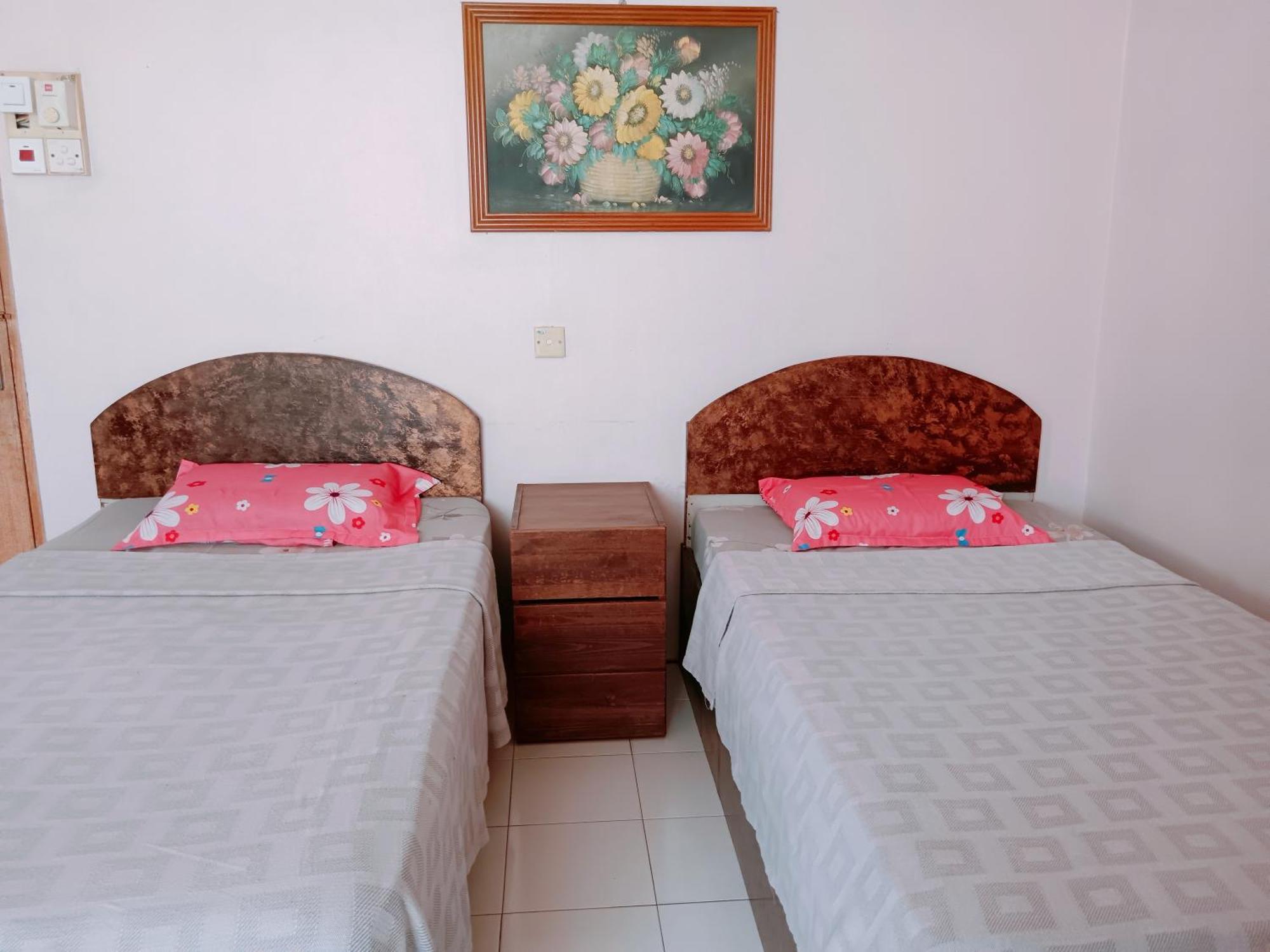New Budget Inn Hotel Chukai Екстериор снимка
