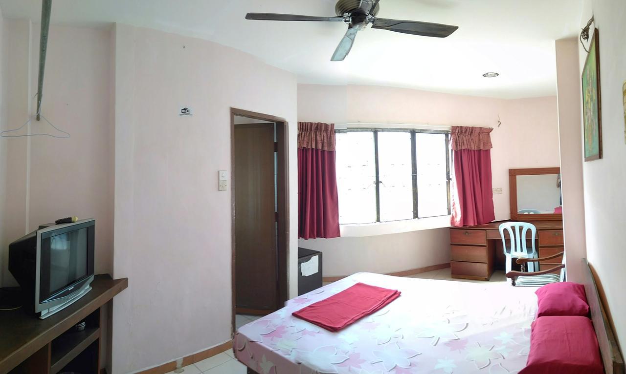 New Budget Inn Hotel Chukai Екстериор снимка