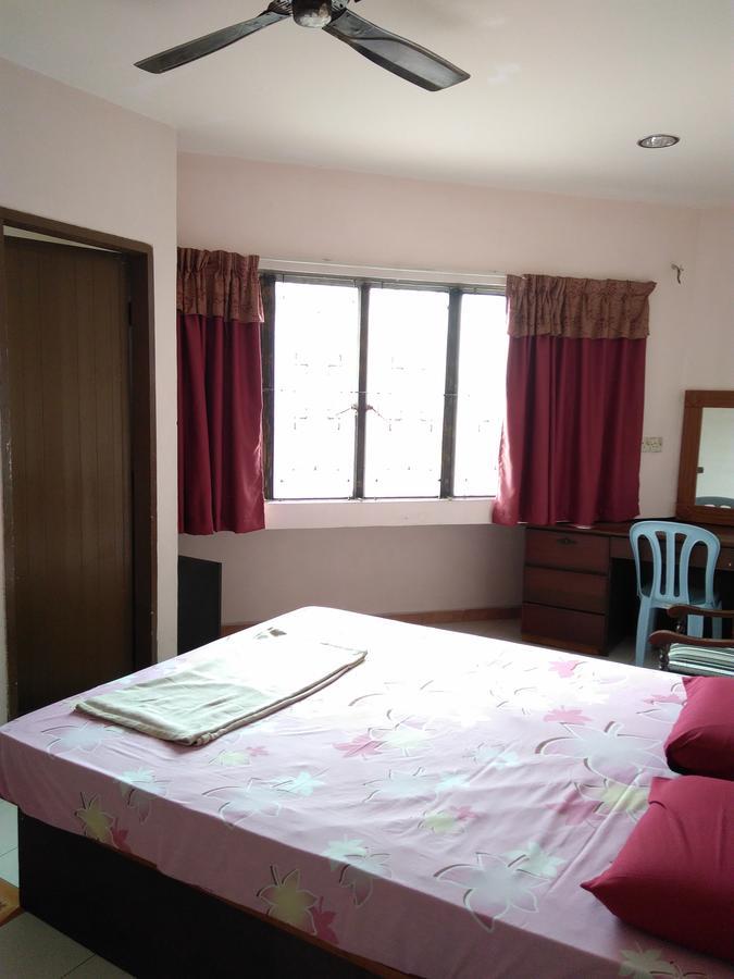 New Budget Inn Hotel Chukai Екстериор снимка