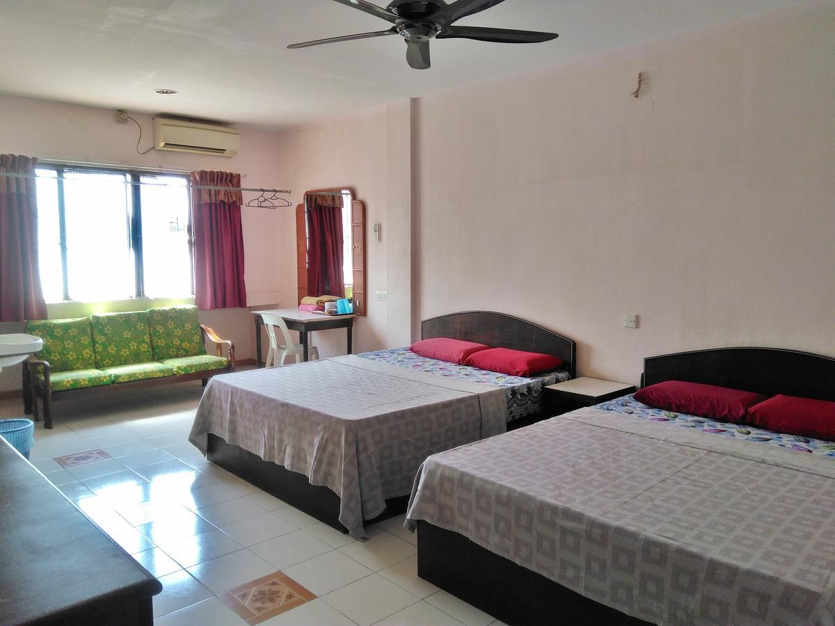 New Budget Inn Hotel Chukai Екстериор снимка